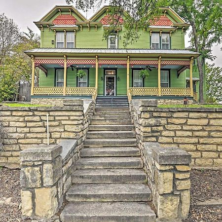 The Lilly House Historic Glen Rose Home With Porch! المظهر الخارجي الصورة