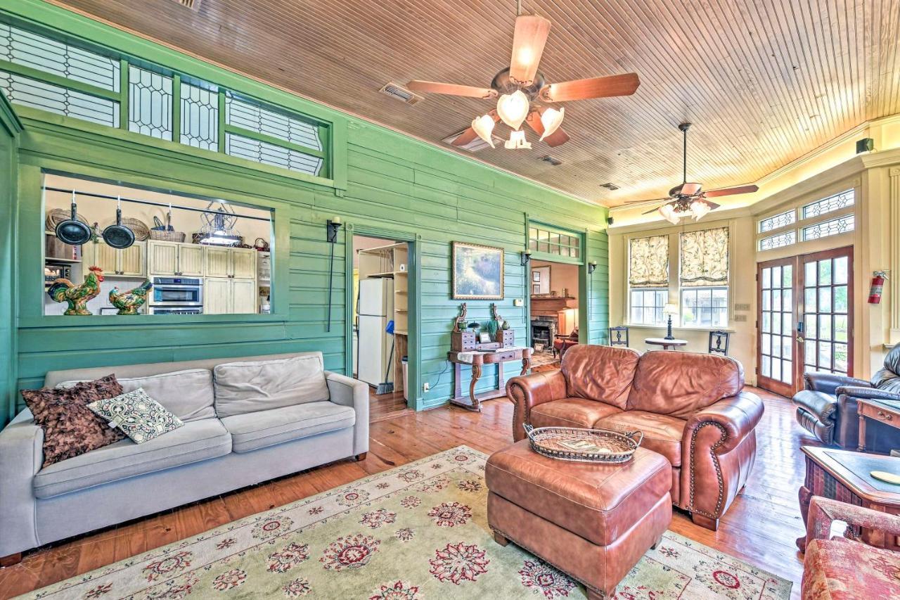 The Lilly House Historic Glen Rose Home With Porch! المظهر الخارجي الصورة