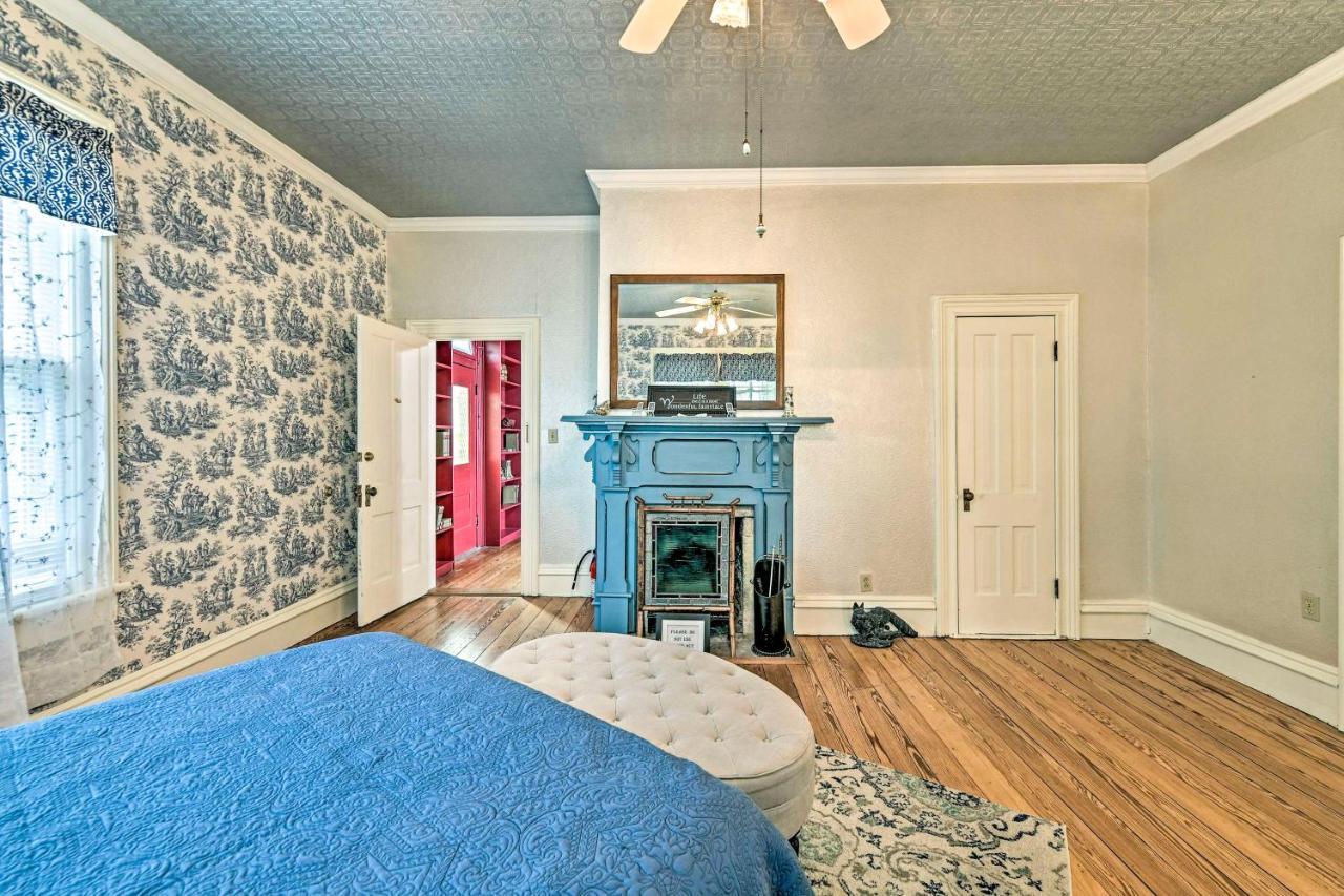 The Lilly House Historic Glen Rose Home With Porch! المظهر الخارجي الصورة