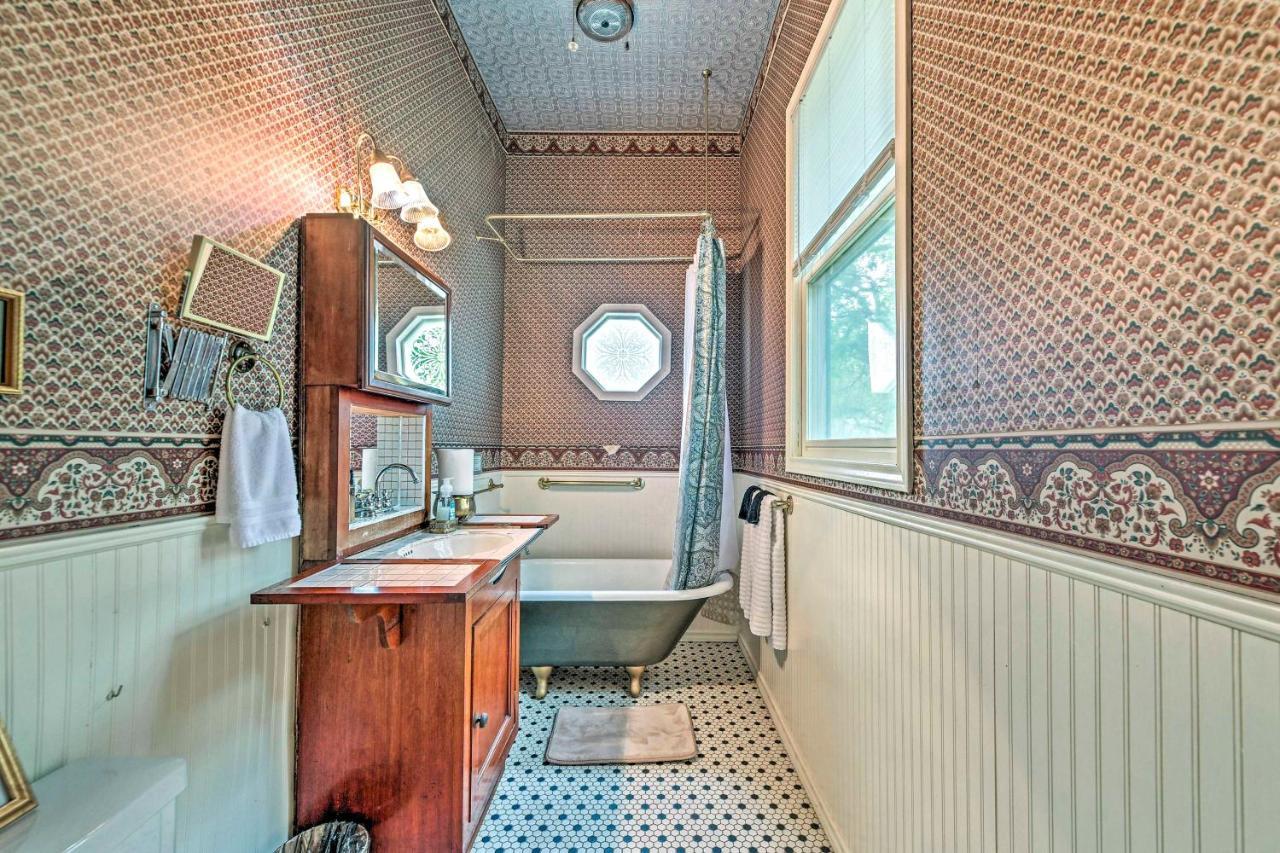 The Lilly House Historic Glen Rose Home With Porch! المظهر الخارجي الصورة