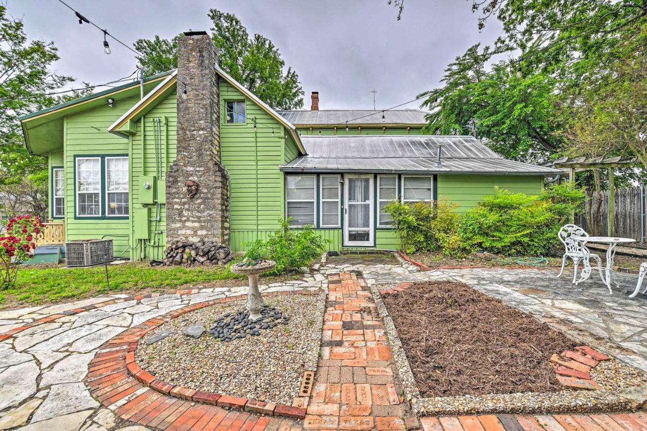The Lilly House Historic Glen Rose Home With Porch! المظهر الخارجي الصورة
